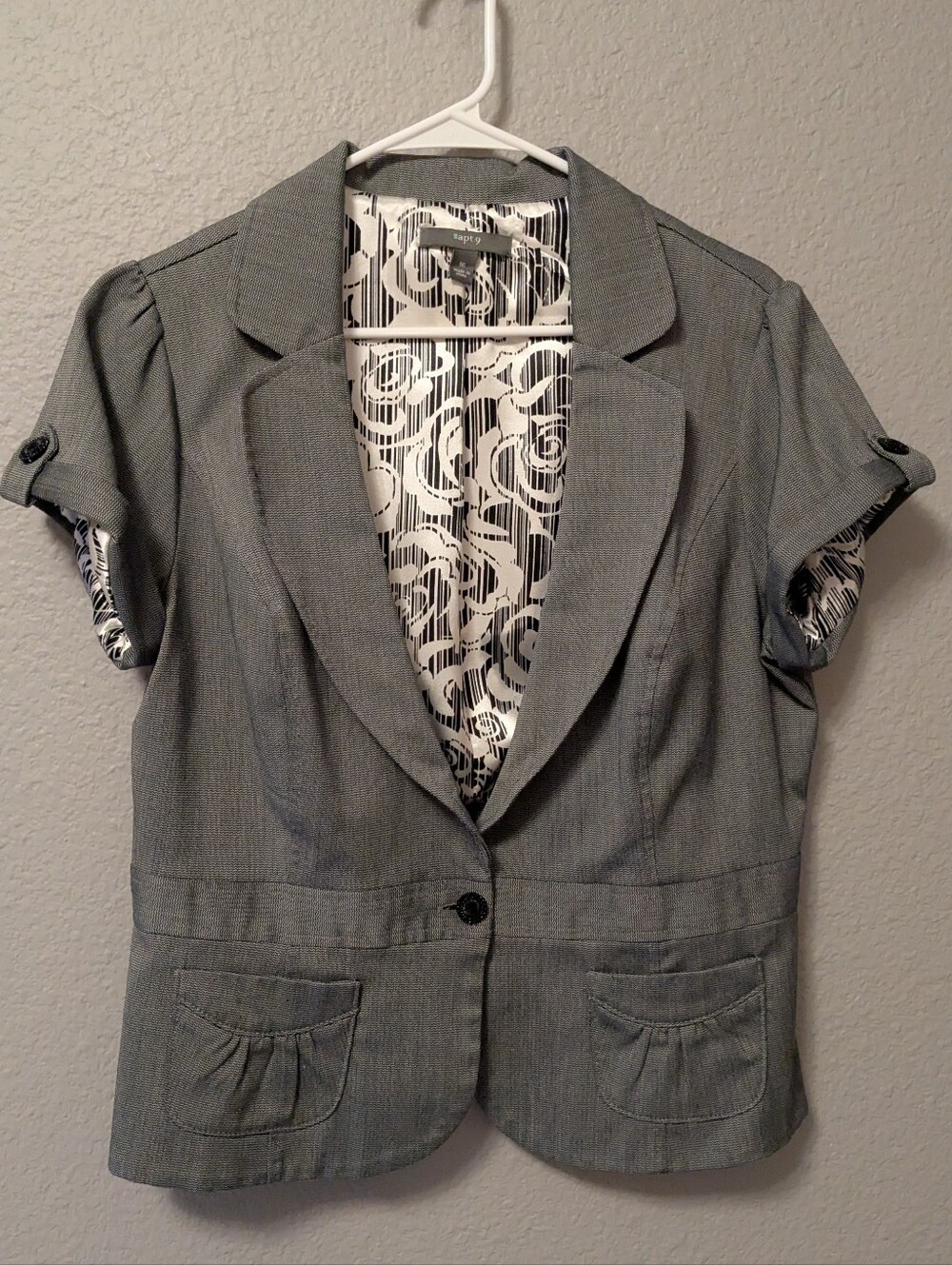 Apt 9 Gray Short Sleeve Tailored Blazer with Patterned Lining Sz. 16